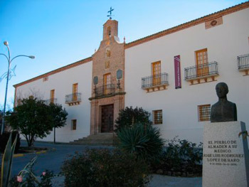 Frontage.San Rafael Mining Hospital.